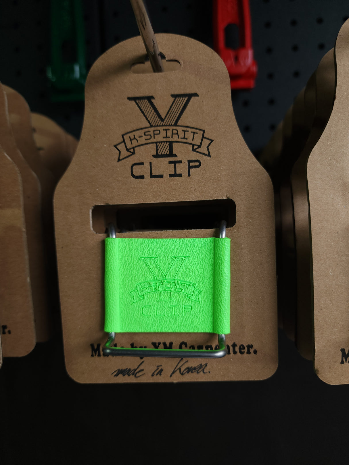 Portaherramientas con clip en Y de YM Carpenter