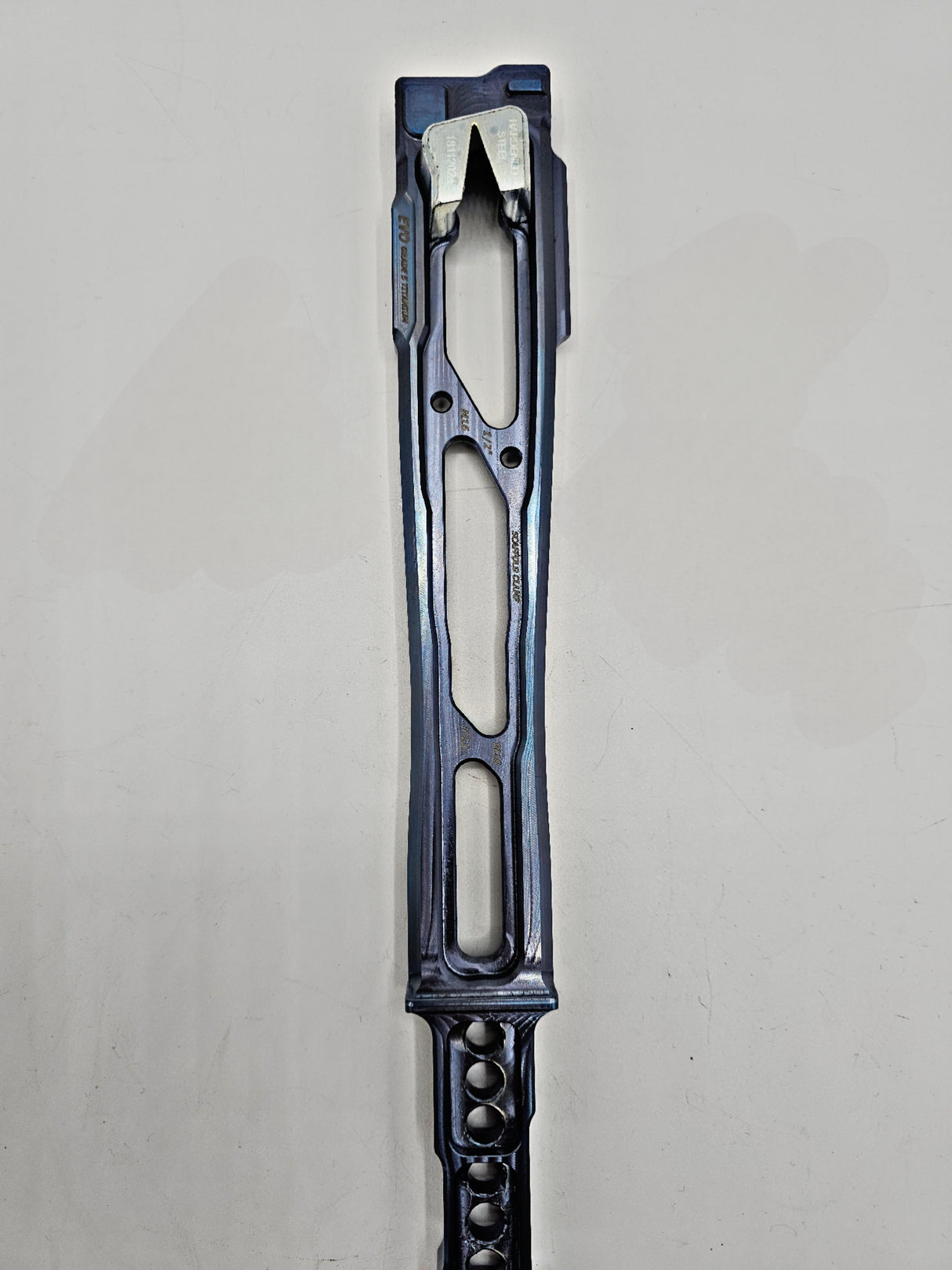 Eje Nighthawk de Kinetic Customs