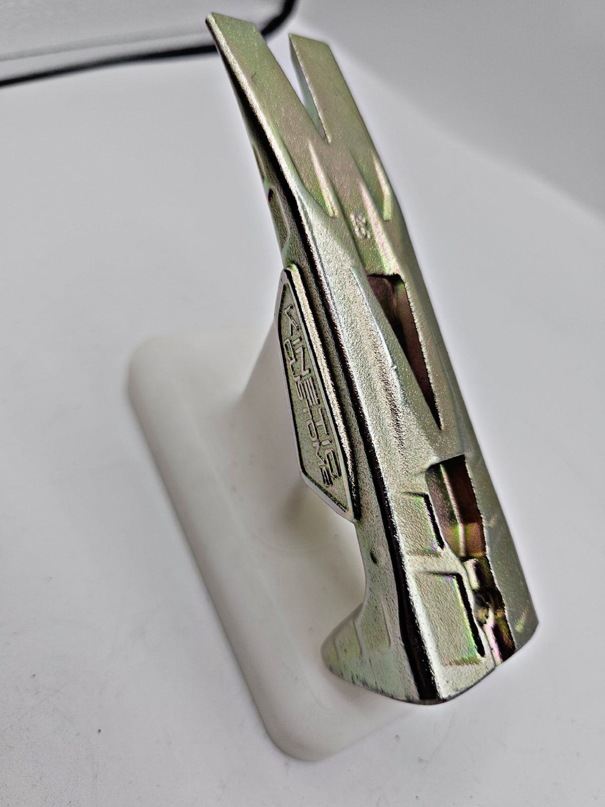 Cabezas Nighthawk de Kinetic Customs