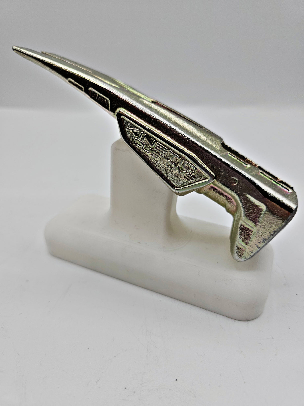 Cabezas Nighthawk de Kinetic Customs