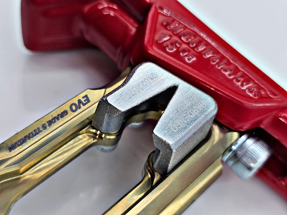 Extractor de clavos lateral de repuesto Nighthawk de Kinetic Customs