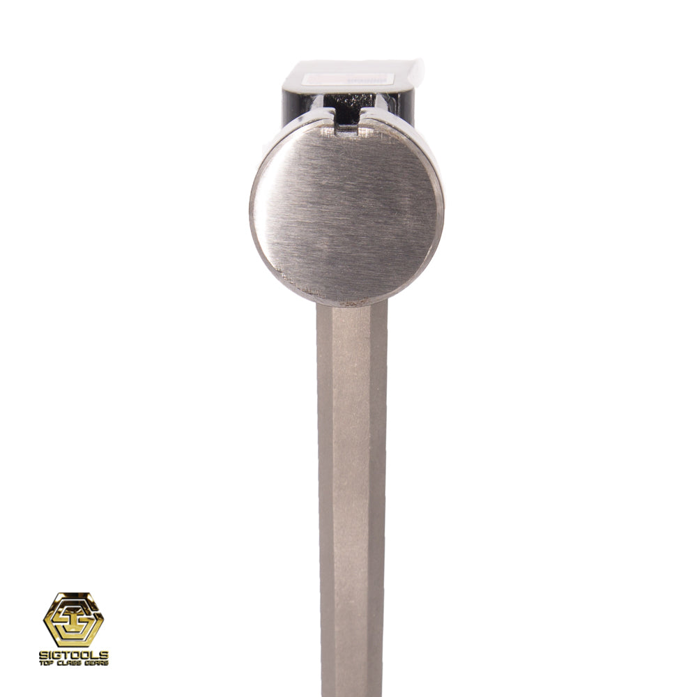 Close-up of Martinez M1 smooth face steel head.