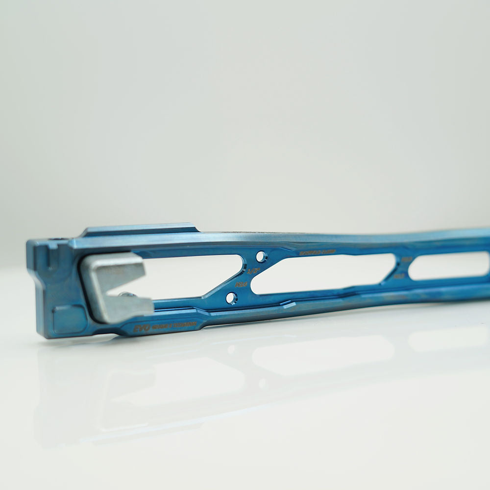 Eje Nighthawk de Kinetic Customs