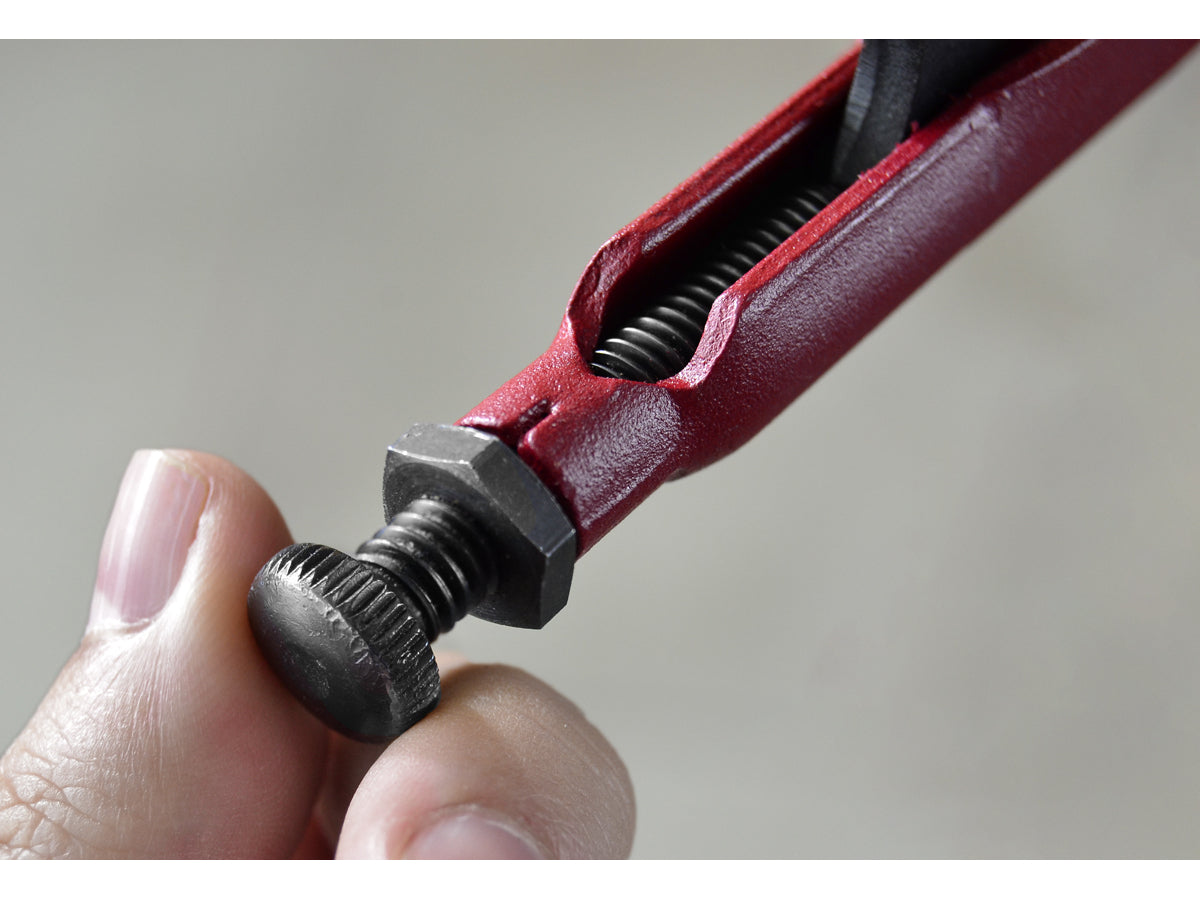 Abrazaderas de palanca autoajustables rápidas Piher TGA