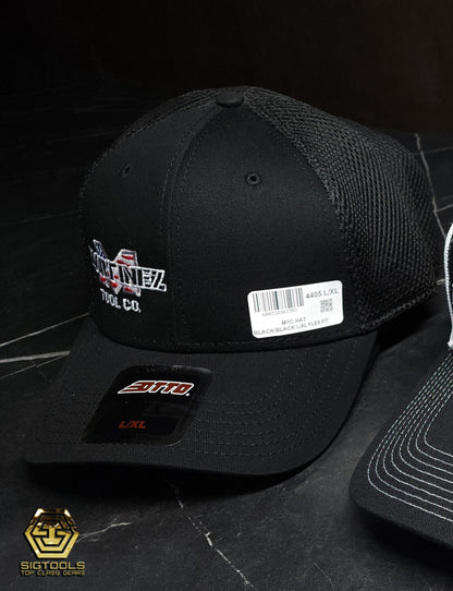 Size Large /Extra large of MTC Black/Black Flex Fit Mesh Hat