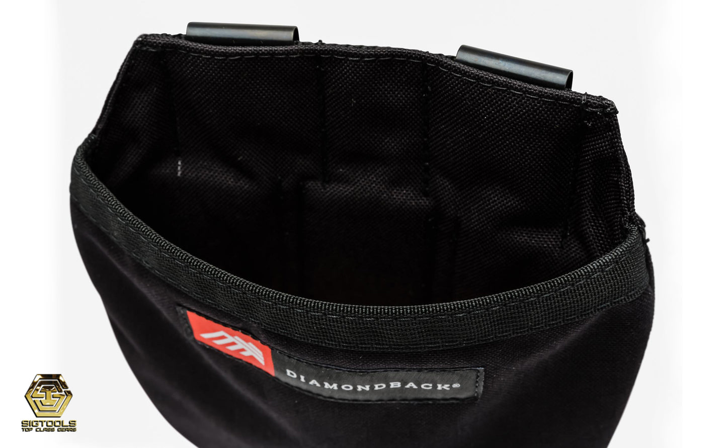 "Diamondback 722 Slingshot in Black - Empty Modular Pocket for Fasteners"