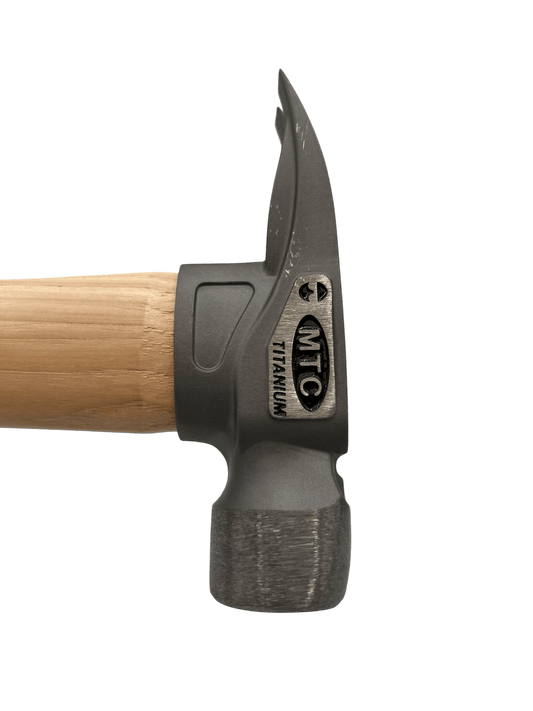 MTCTool - Cabeza de titanio de 10 oz con acabado en punta y mango de madera de 14"