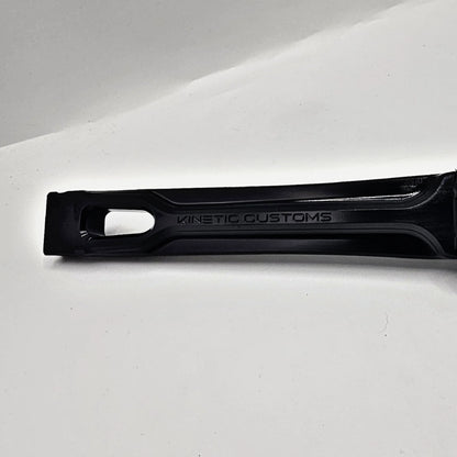 Kinetic Customs The Raptor Mango de aluminio únicamente