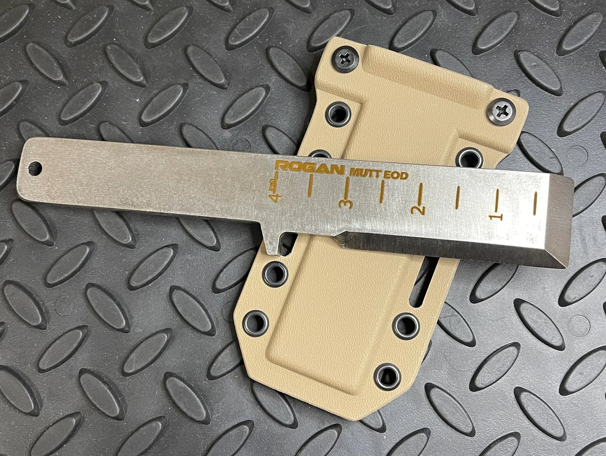 Rogan MUTT EOD con funda de Kydex